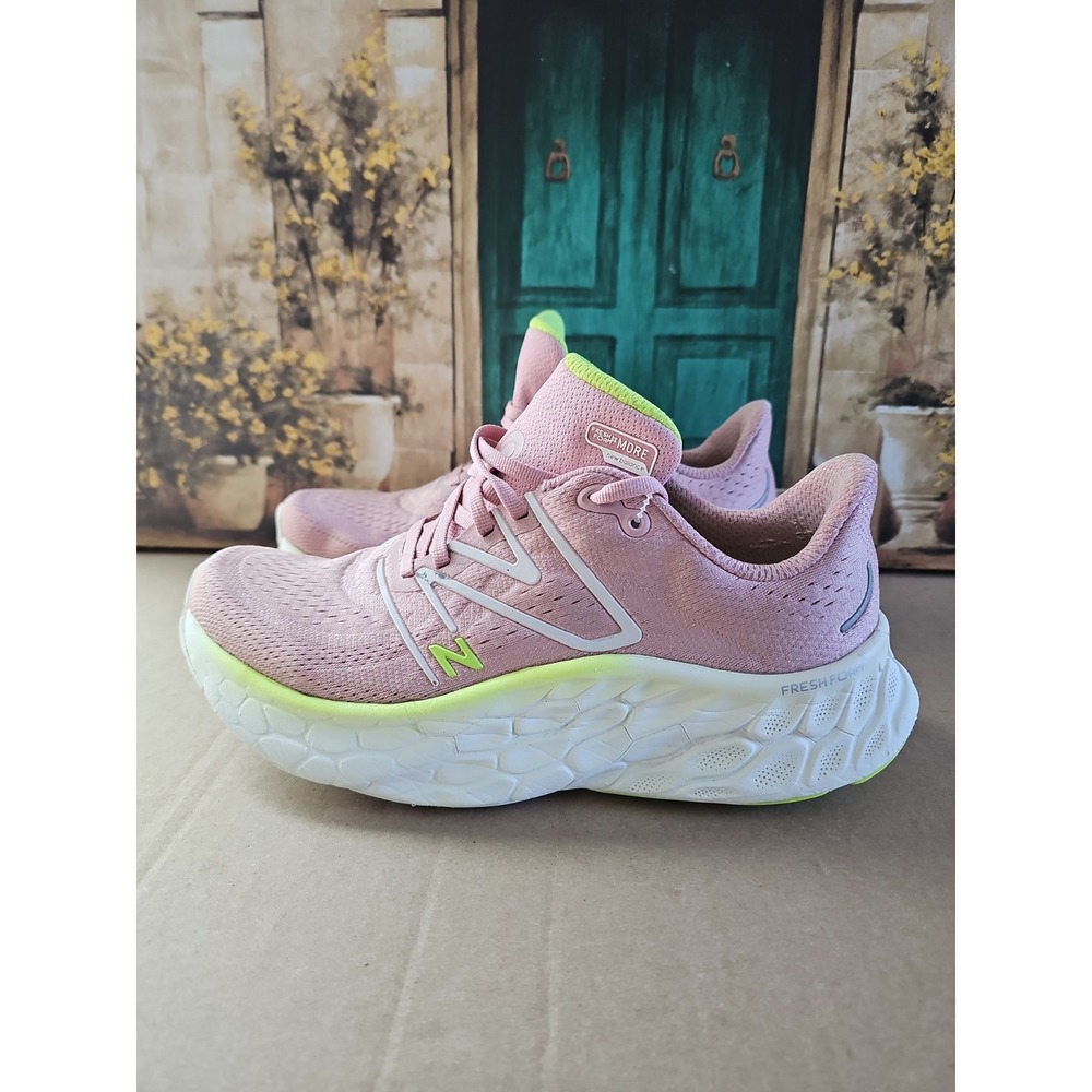 New Balance Fresh Foam X More V4 Running Shoes Pink Moon/Sea Salt Sz Women's 9.5